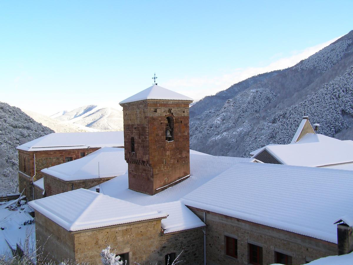 Monasterio De Santa Maria De Valvanera Anguiano Kültér fotó
